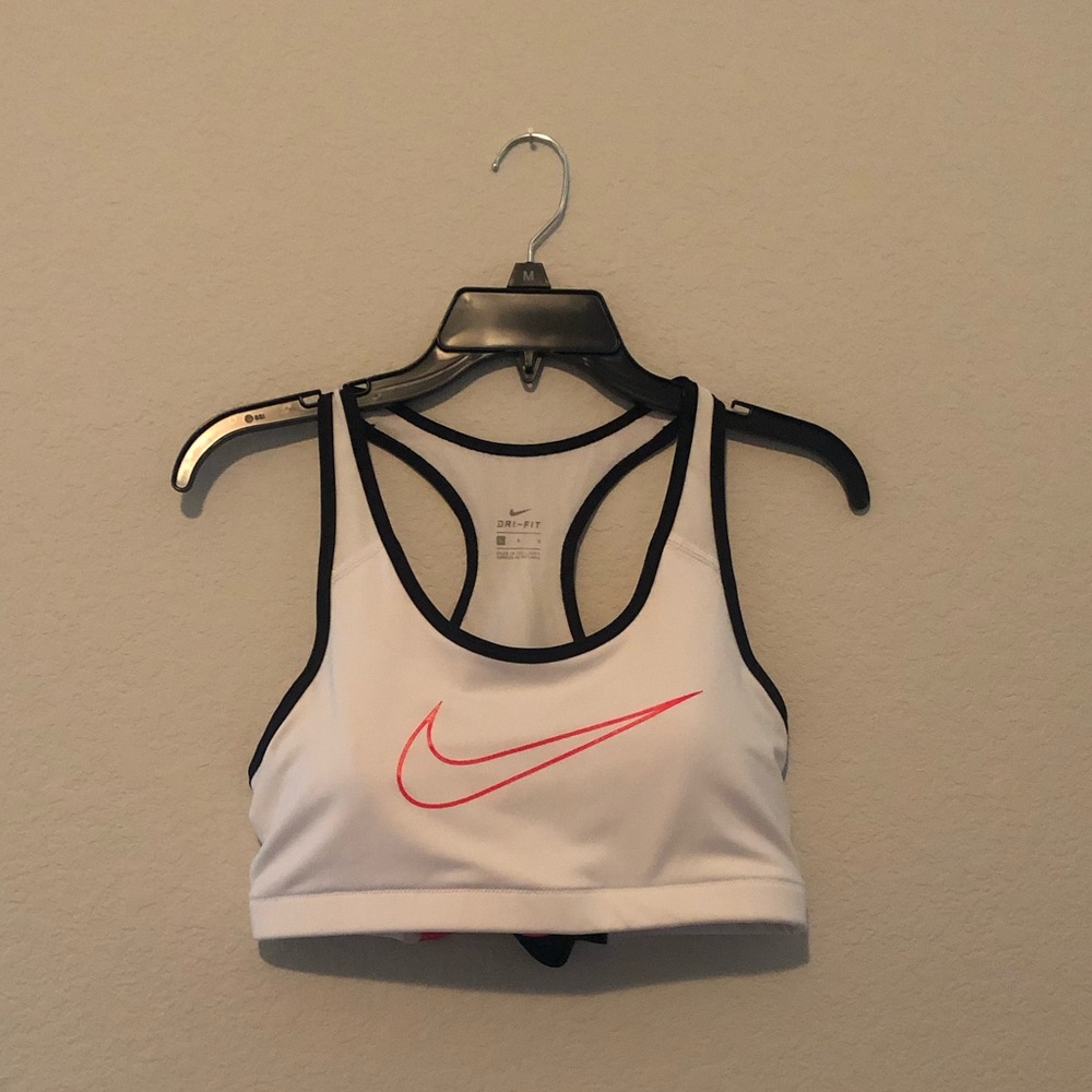 LIKE NEW!! Nike Dri Fit sports bra